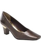 J. Reneé Mary Pump - Lyst