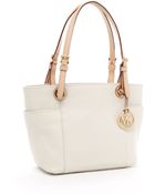 Michael Kors Michael Jet Set Zip Top Tote Vanilla - Lyst
