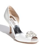 Badgley Mischka Pump - Lyst