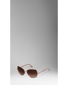 Burberry Nude Rounded Frame Sunglasses - Lyst