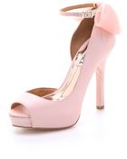 Badgley Mischka Zakia Dorsay Pumps with Bow - Lyst