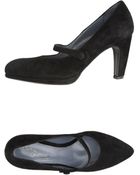 Maria Cristina Closedtoe Slipons - Lyst