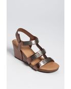 Me Too Kat Sandal - Lyst