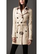 Burberry Short Cotton Gabardine Contrast Trim Trench Coat - Lyst