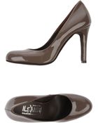 Alexandra Pump - Lyst