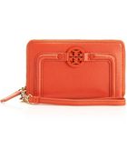 Tory Burch Amanda Smartphone Wristlet - Lyst