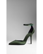 Burberry Point-Toe Satin Pumps - Lyst