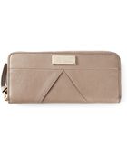 Marc By Marc Jacobs All Around Zip Wallet - Lyst