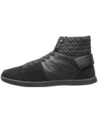 Lacoste Corlu - Lyst