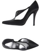 Stuart Weitzman Pump - Lyst