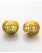 Chanel Pre-owned Gold Cc Hammered Clip-on Earrings - Lyst
