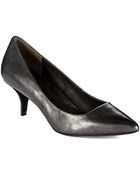Kenneth Cole Pearl Pointed Toe Heels - Lyst