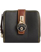 Dooney & Bourke Samba Small Zip Around Wallet - Lyst