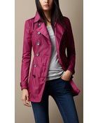 Burberry Short Gathered-Waist Trench Coat - Lyst