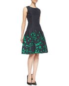 Oscar de la Renta Sleeveless Printed Flared-Skirt Dress - Lyst