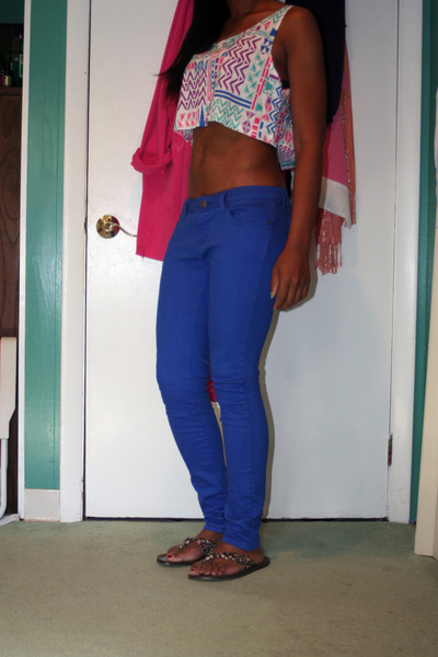 Cobalt Skinnies & A Crop Top