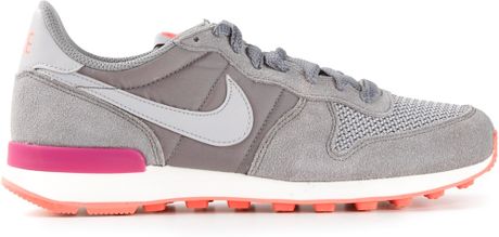 nike internationalist grey mens