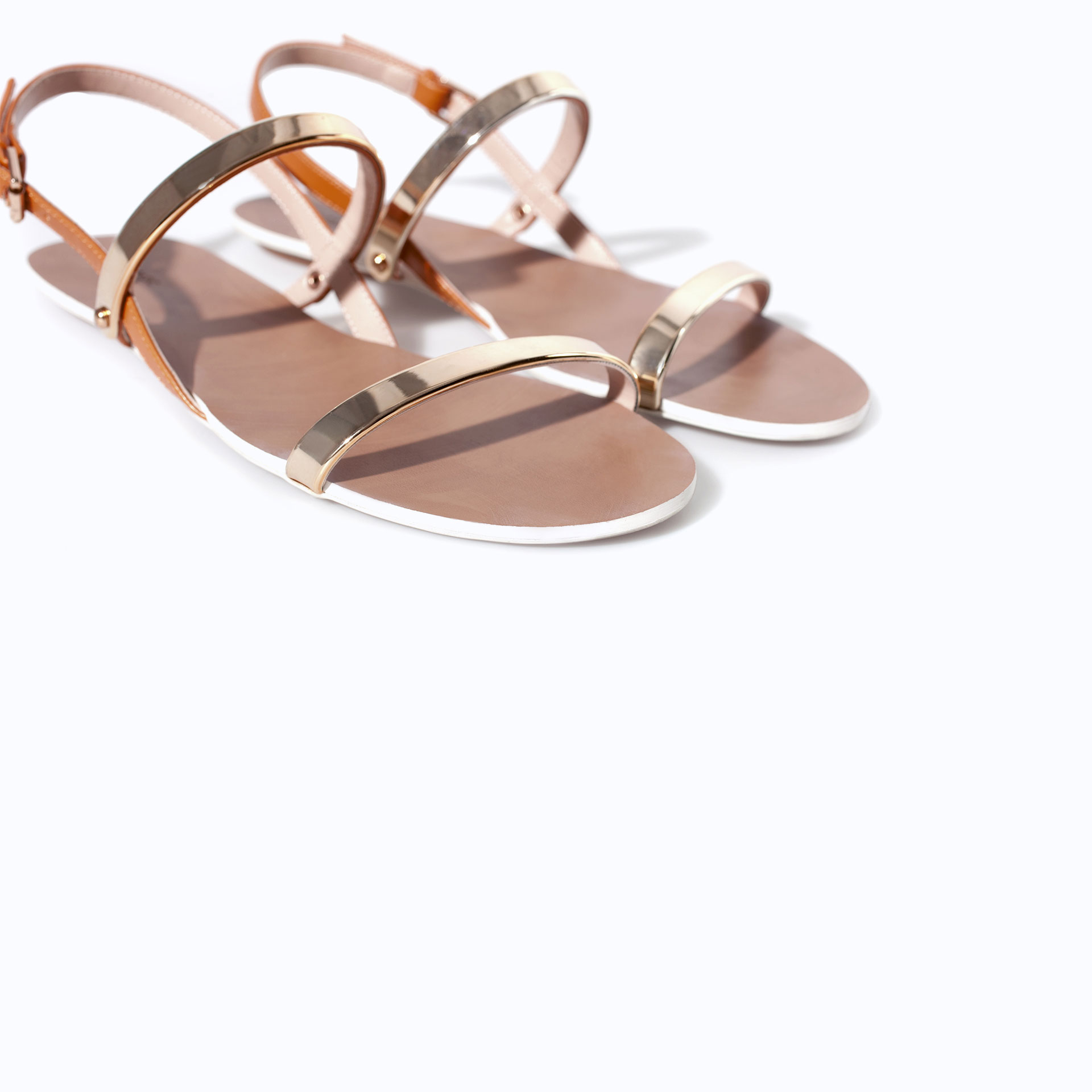 Zara Flat Sandals with Metallic Straps in Gold | Lyst