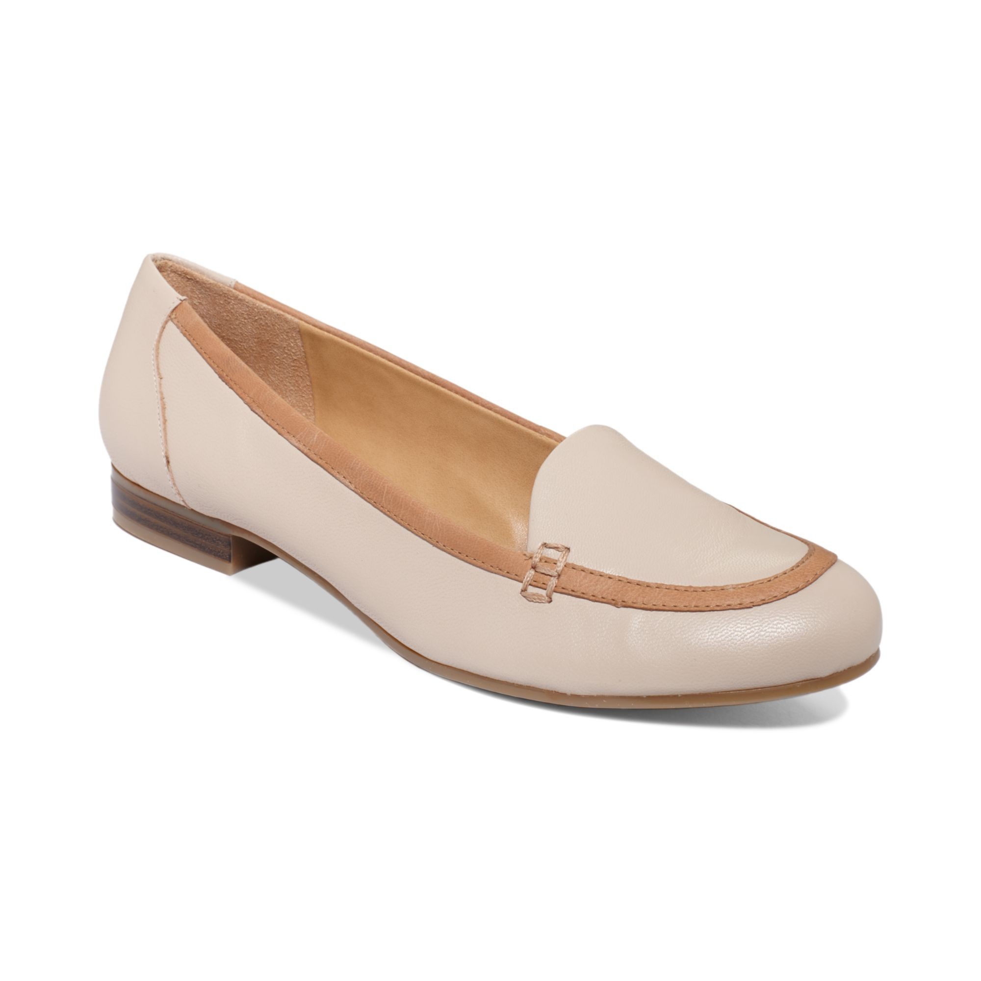 flats naturalizer