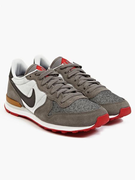 nike mens internationalist