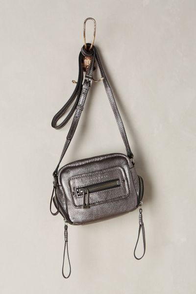 Sanctuary Pebble Crossbody Bag in Silver (LIGHT GREY)