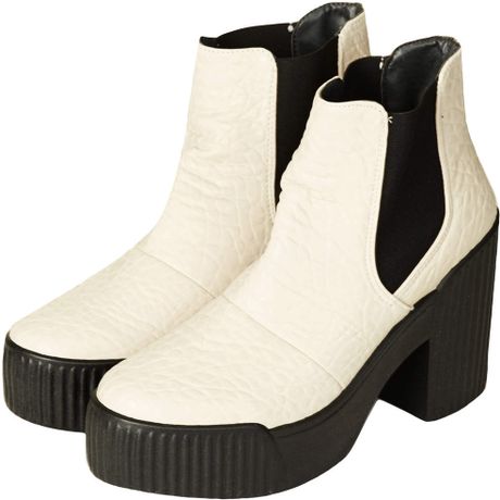 nude chelsea boots