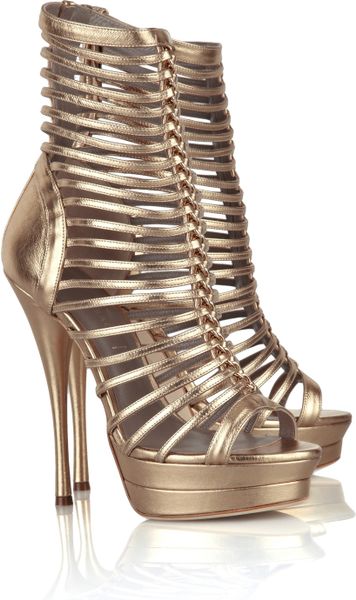Versace Leather Gladiator Sandals in Gold | Lyst