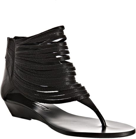 bcbgmaxazria flat sandals