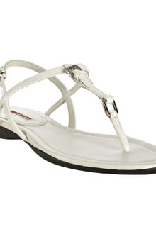 Prada White Patent Leather Buckle Detail Thong Sandals - Lyst