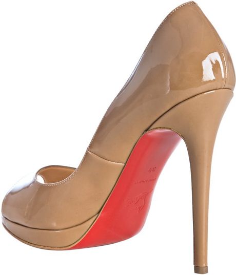 camel toe pumps