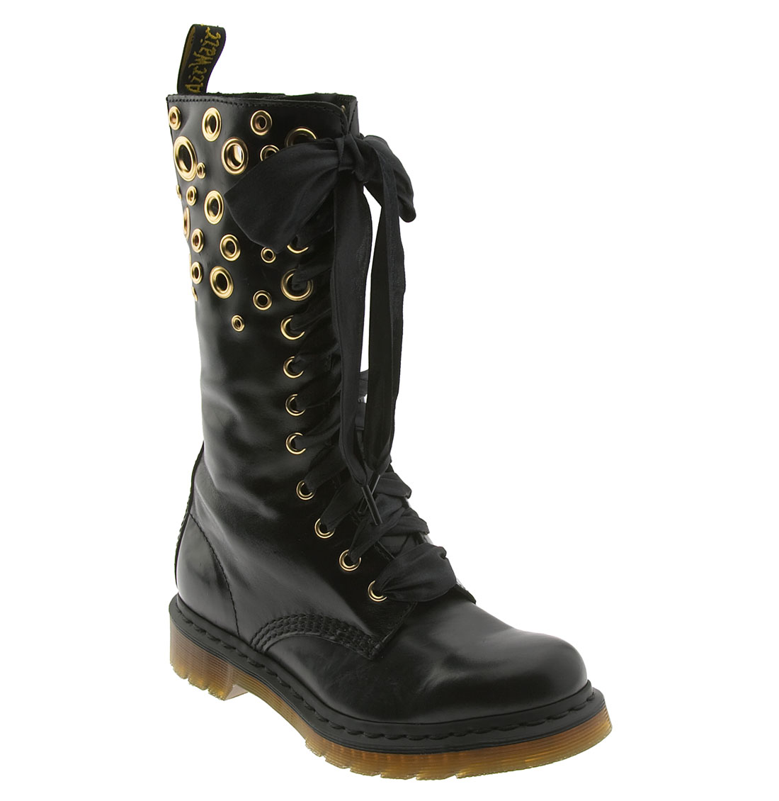 tying dr martens