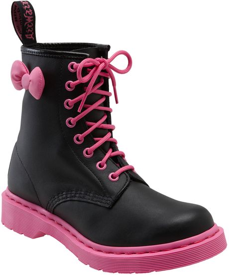 dr martens boots hello kitty
