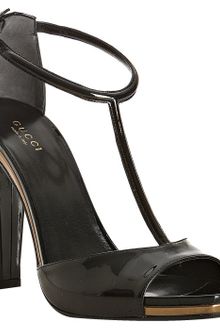 Gucci Black Patent Leather Daisy T-strap Sandals - Lyst