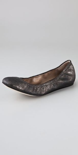 vera wang ballet flats