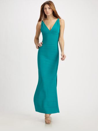  Classic V-neck Essential Gown 