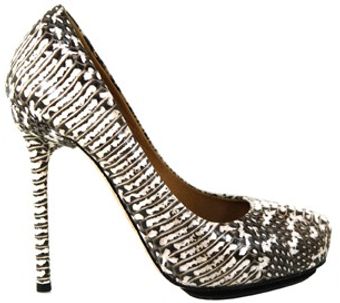L.a.m.b. Prissy Pumps - Lyst