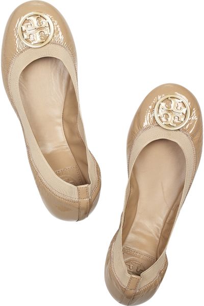 Tory Burch Caroline Patent Leather Ballerina Flats In Beige Nude Lyst