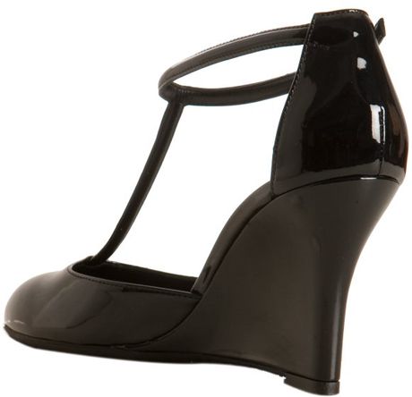 gucci black patent wedges