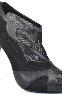 BCBGMAXAZRIA Justina B Shoe - Black - Lyst