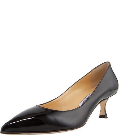 low heel pointed toe pumps