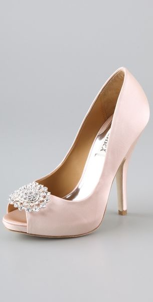 Badgley Mischka Lissa Satin Pumps in Pink - Lyst