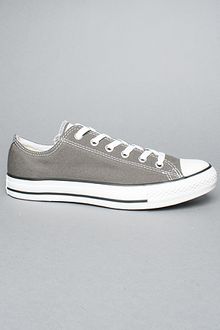 Converse The Chuck Taylor All Star Ox Sneaker in Charcoal - Lyst