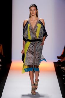 BCBGMAXAZRIA Spring 2012 Black and Gold Sandals - Lyst