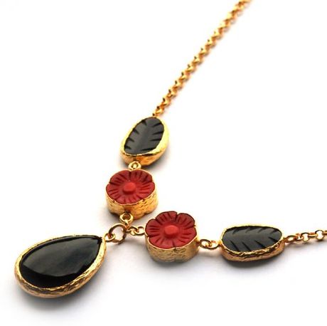 Toosis Red Coral Rose with Black Onyx Leaves Necklace in Red - Lyst