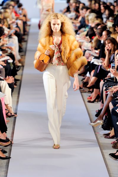 Oscar De La Renta Spring 2012 Brown Barrell Bag in Brown - Lyst