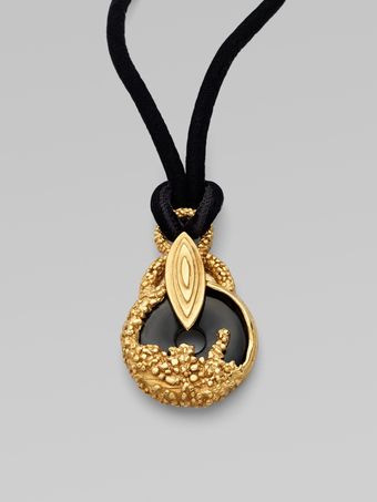 Yves Saint Laurent Onyx Pendant Necklace - Lyst