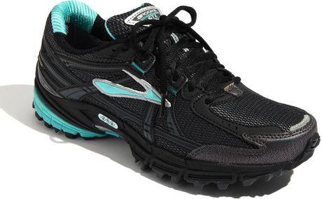 chaussure running brooks