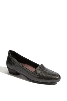 Clarks England Timeless Flat - Lyst