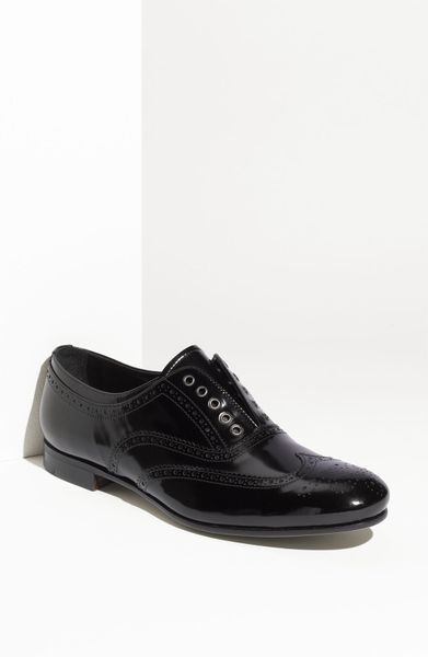 prada laceless
