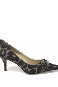 Ellen Tracy Wellesley Pointy-toe Pumps - Lyst
